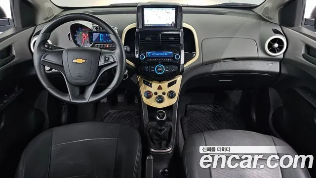 Chevrolet Aveo 2011 thumb 7