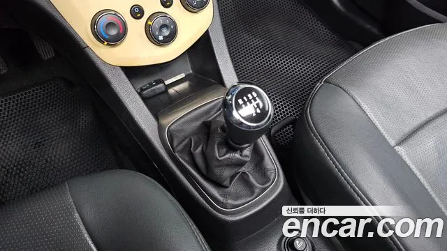 Chevrolet Aveo 2011 thumb 9