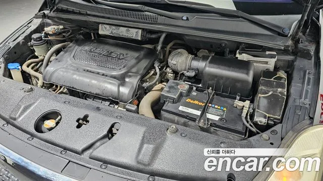 Kia Carnival 2012 thumb 6