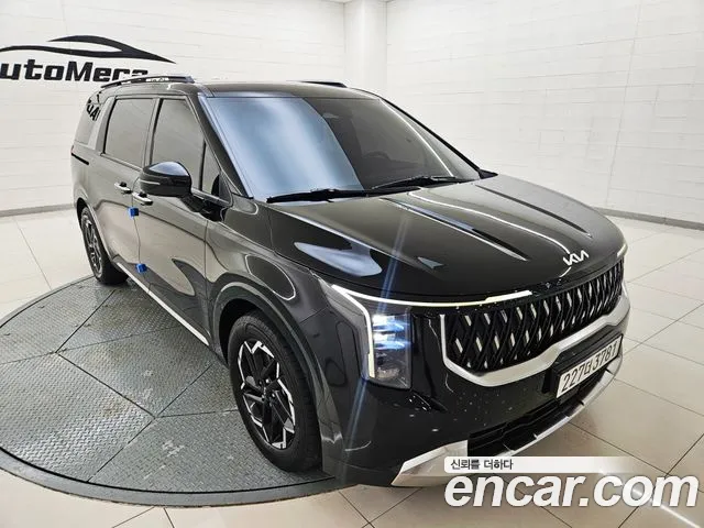 Kia Carnival 2024 thumb 2