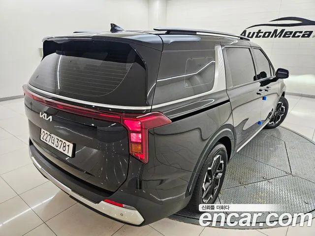 Kia Carnival 2024 thumb 4