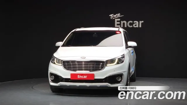 Kia Carnival 2017 thumb 3