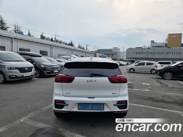 Kia Niro 2021 thumb 6