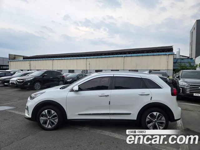 Kia Niro 2021 thumb 8