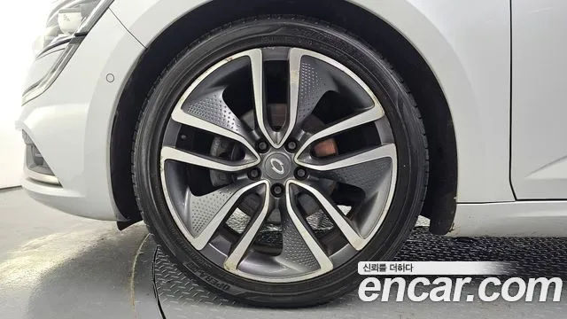 Renault Megane 2016 thumb 5