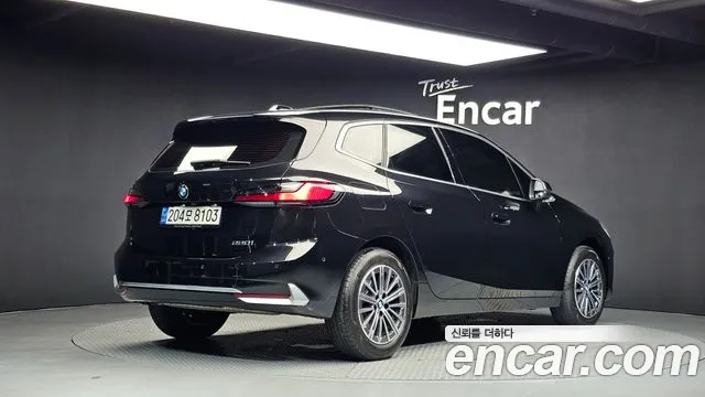 BMW 2 серии 2023 thumb 2
