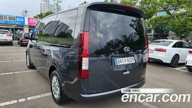 Hyundai Staria 2022 thumb 7