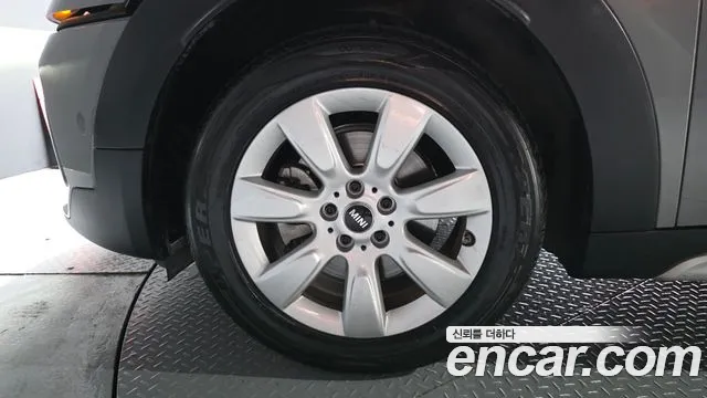 Mini Countryman 2021 thumb 5