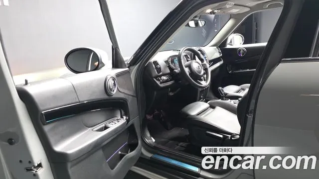 Mini Countryman 2021 thumb 10