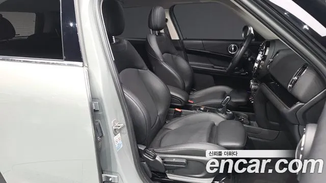 Mini Countryman 2021 thumb 11