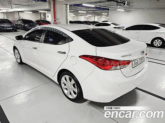 Hyundai Avante 2012 thumb 5
