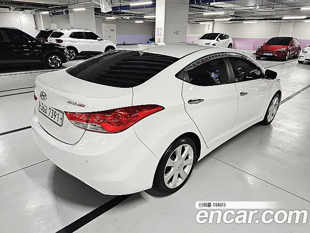 Hyundai Avante 2012 thumb 8