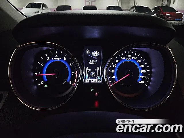 Hyundai Avante 2012 thumb 10