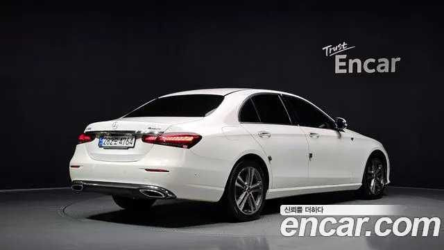 Mercedes-Benz E-Класс 2022 thumb 2
