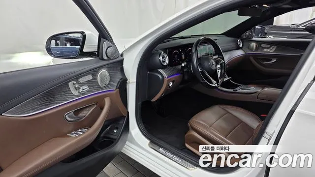 Mercedes-Benz E-Класс 2022 thumb 10