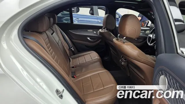 Mercedes-Benz E-Класс 2022 thumb 12