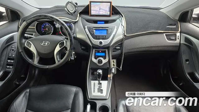 Hyundai Avante 2010 thumb 7