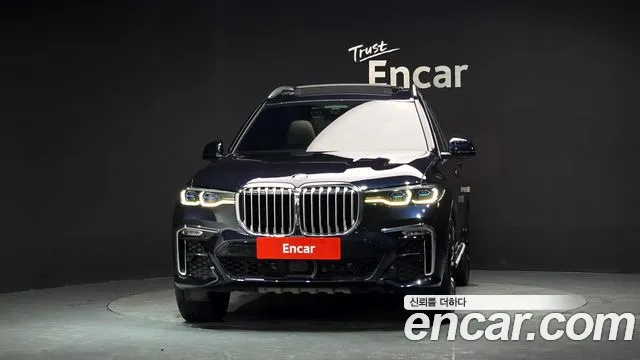 BMW X7 2021 thumb 3