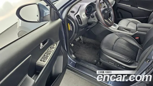 Kia Sportage 2015 thumb 10