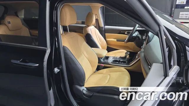 Kia Carnival 2023 thumb 11