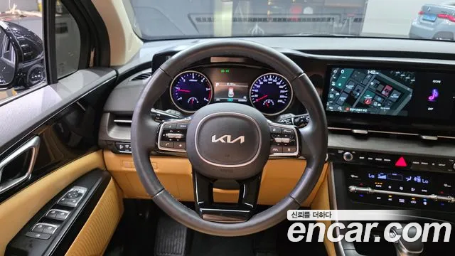 Kia Carnival 2023 thumb 12