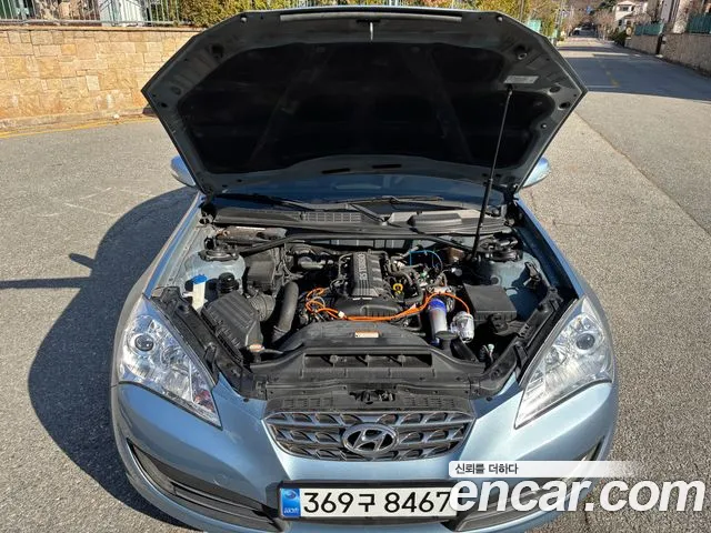 Hyundai Genesis 2011 thumb 6