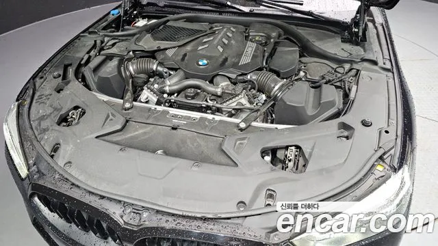 BMW 8 серии 2024 thumb 6