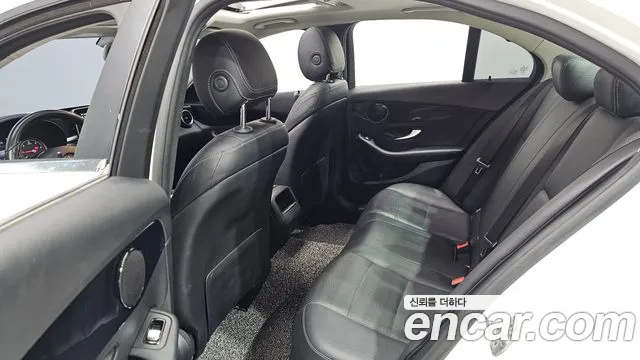Mercedes-Benz C-Класс 2017 thumb 11