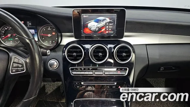 Mercedes-Benz C-Класс 2017 thumb 12