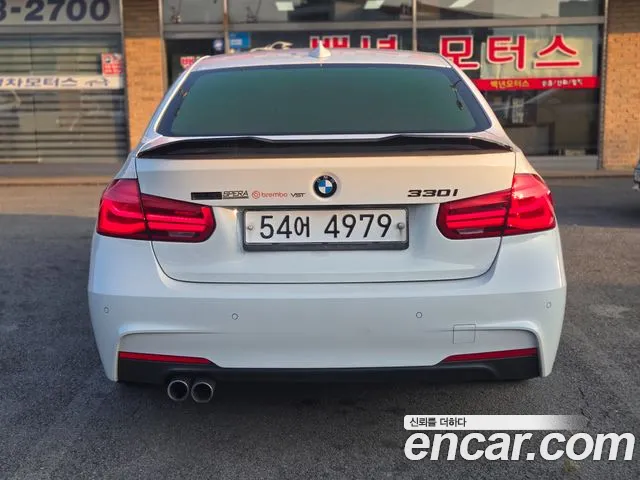 BMW 3 серии 2017 thumb 6