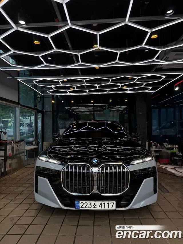 BMW 7 серии 2024 thumb 3