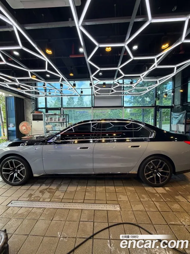 BMW 7 серии 2024 thumb 6