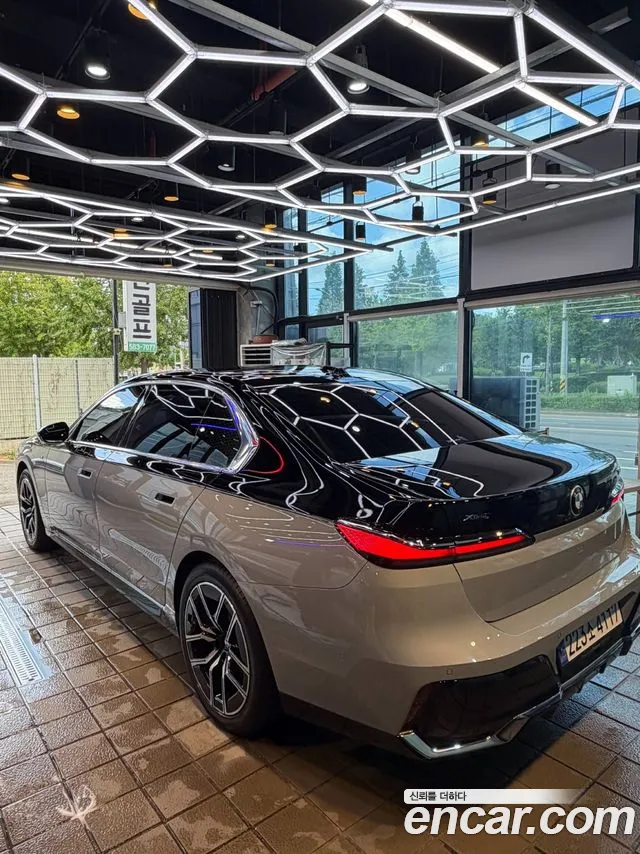 BMW 7 серии 2024 thumb 7