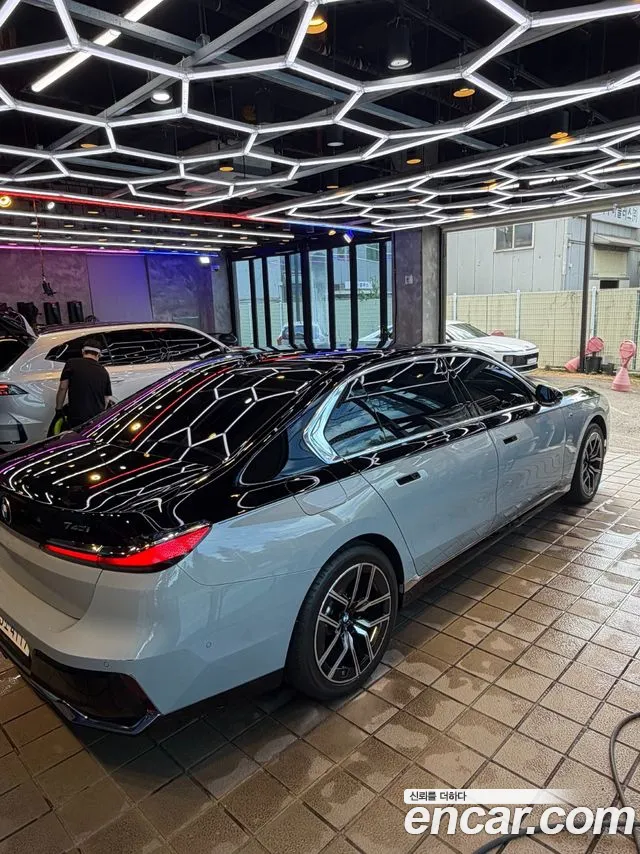 BMW 7 серии 2024 thumb 8