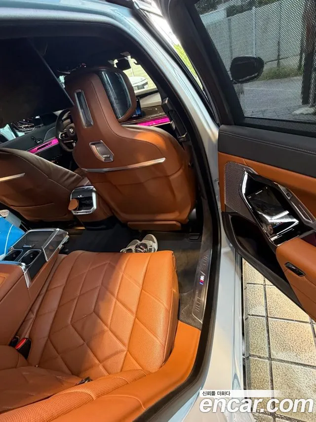 BMW 7 серии 2024 thumb 9