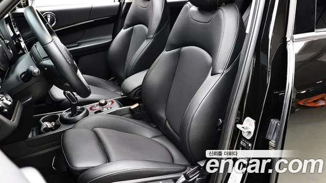 Mini Countryman 2021 thumb 10