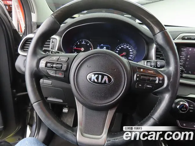 Kia Sorento 2016 thumb 8