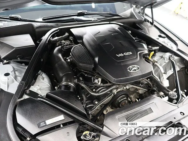 Hyundai Genesis 2016 thumb 6