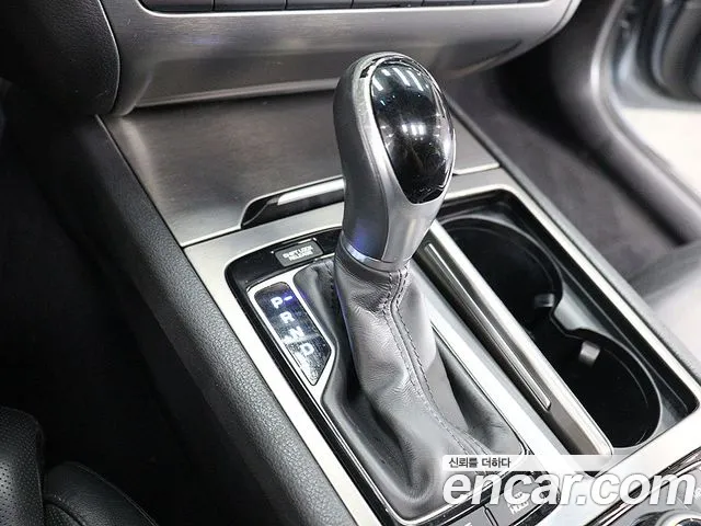 Hyundai Genesis 2016 thumb 9