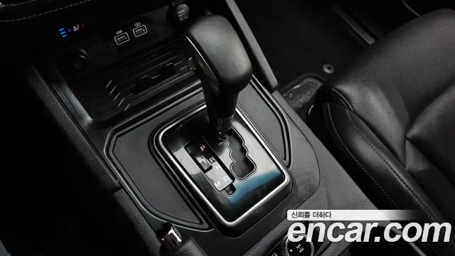 KG_Mobility_Ssangyong Rexton 2023 thumb 9