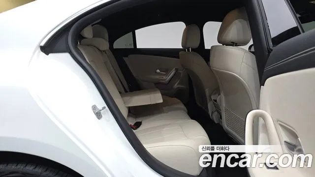 Mercedes-Benz CLA 2024 thumb 11
