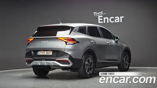 Kia Sportage 2023 thumb 2