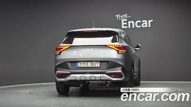 Kia Sportage 2023 thumb 4