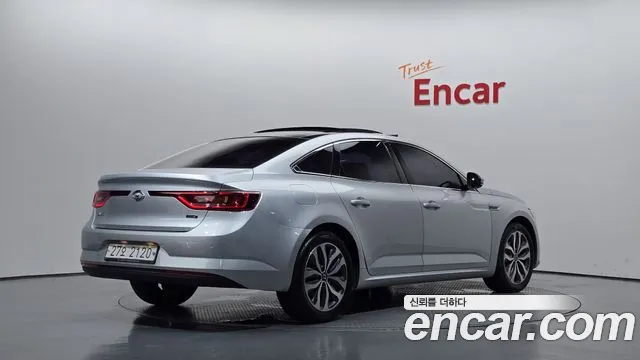 Renault-KoreaSamsung Megane 2016 thumb 2