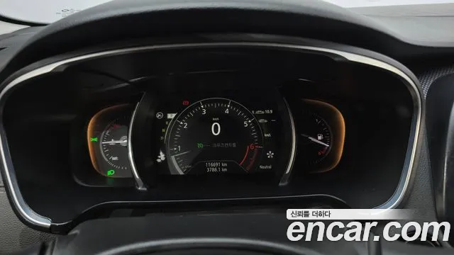 Renault-KoreaSamsung Megane 2016 thumb 8