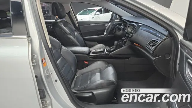 Renault-KoreaSamsung Megane 2016 thumb 11