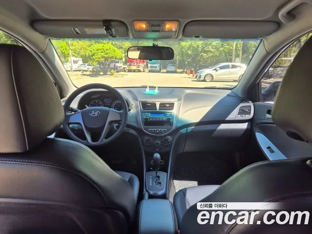 Hyundai Accent 2015 thumb 8