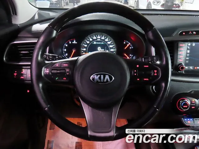 Kia Sorento 2015 thumb 10