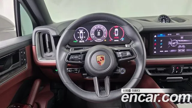 Porsche Cayenne 2024 thumb 12