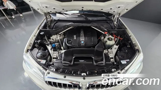 BMW X5 2016 thumb 6